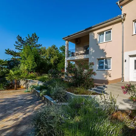 Nada 1 Apartman