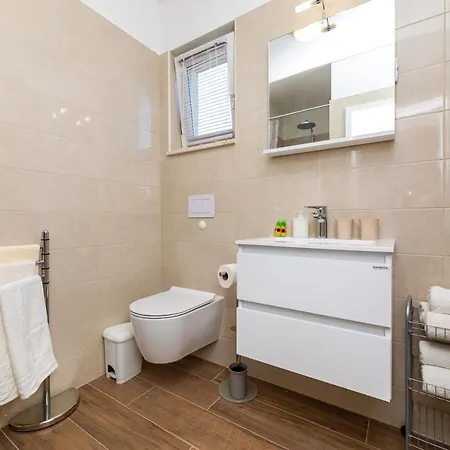 Nada 1 Apartman Malinska