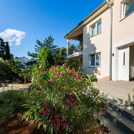 Nada 1 Apartman