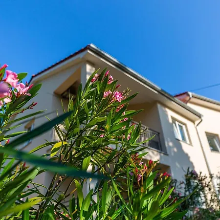 Apartman Nada 1